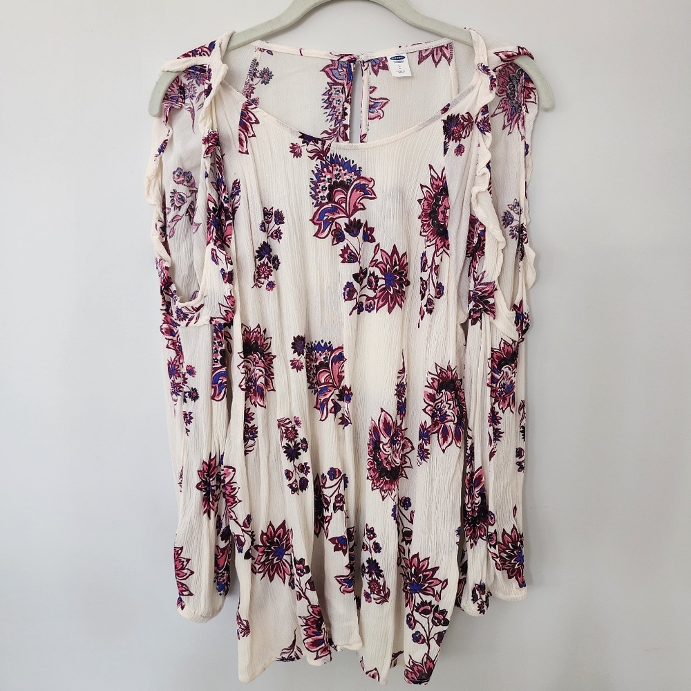 Old Navy Size L long sleeve cold shoulder blouse
